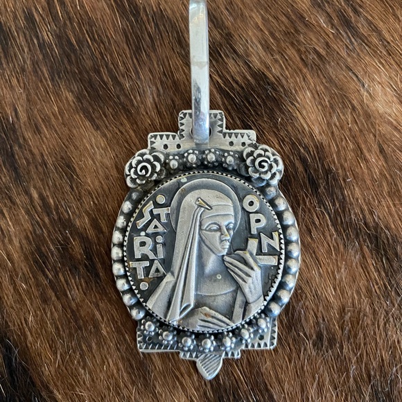 Gorg KATHY SANDS Sterling Silver Mary Saint Pendant